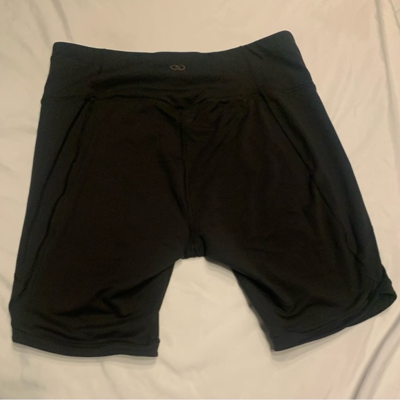 Stay the Path Exercise Shorts - Picture 1 of 3